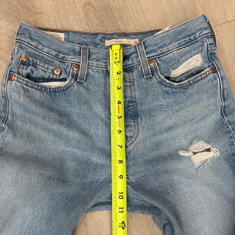 Levi’s Wedgie size 26 EUC - Picture 7 of 7